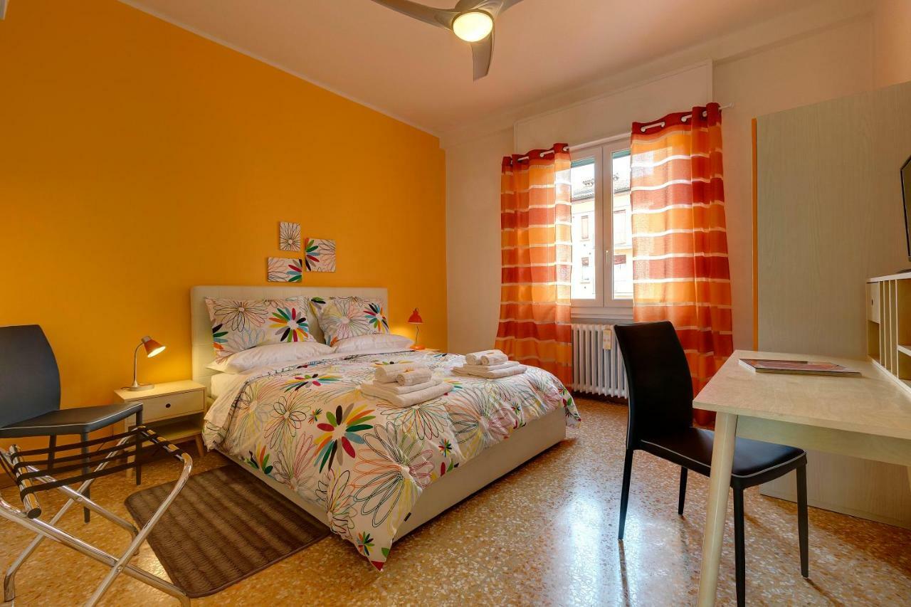 B&B Carosello Bologna Bagian luar foto