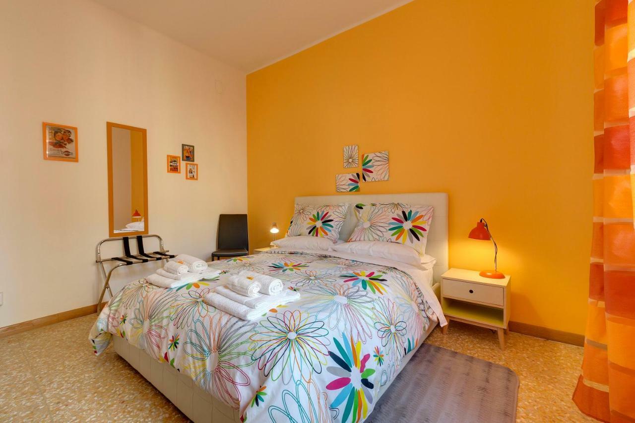 B&B Carosello Bologna Bagian luar foto