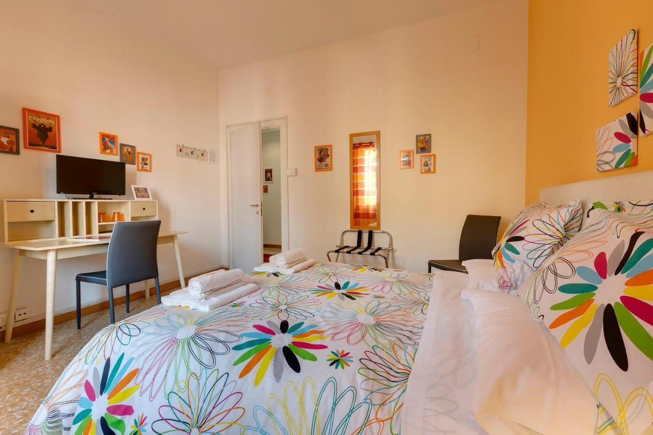 B&B Carosello Bologna Bagian luar foto